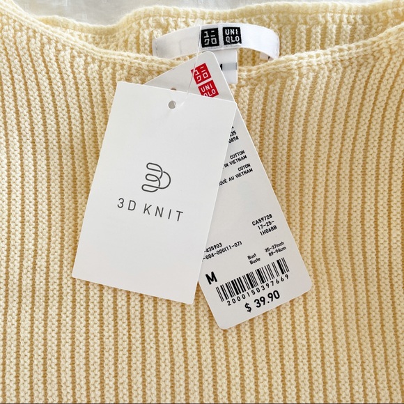 Uniqlo 3D knit sweater - Picture 2 of 13